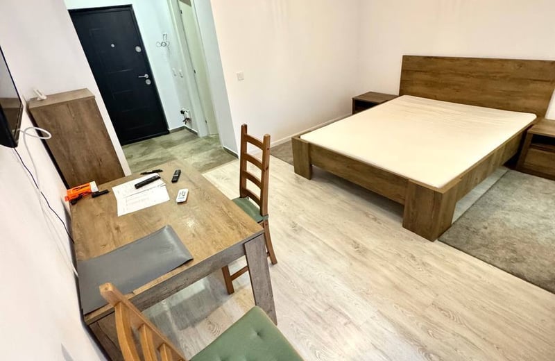 Miete eines gemütlichen 1-Zimmer-Apartments mit Balkon und Klimaanlage in Bukarest, Rumänien